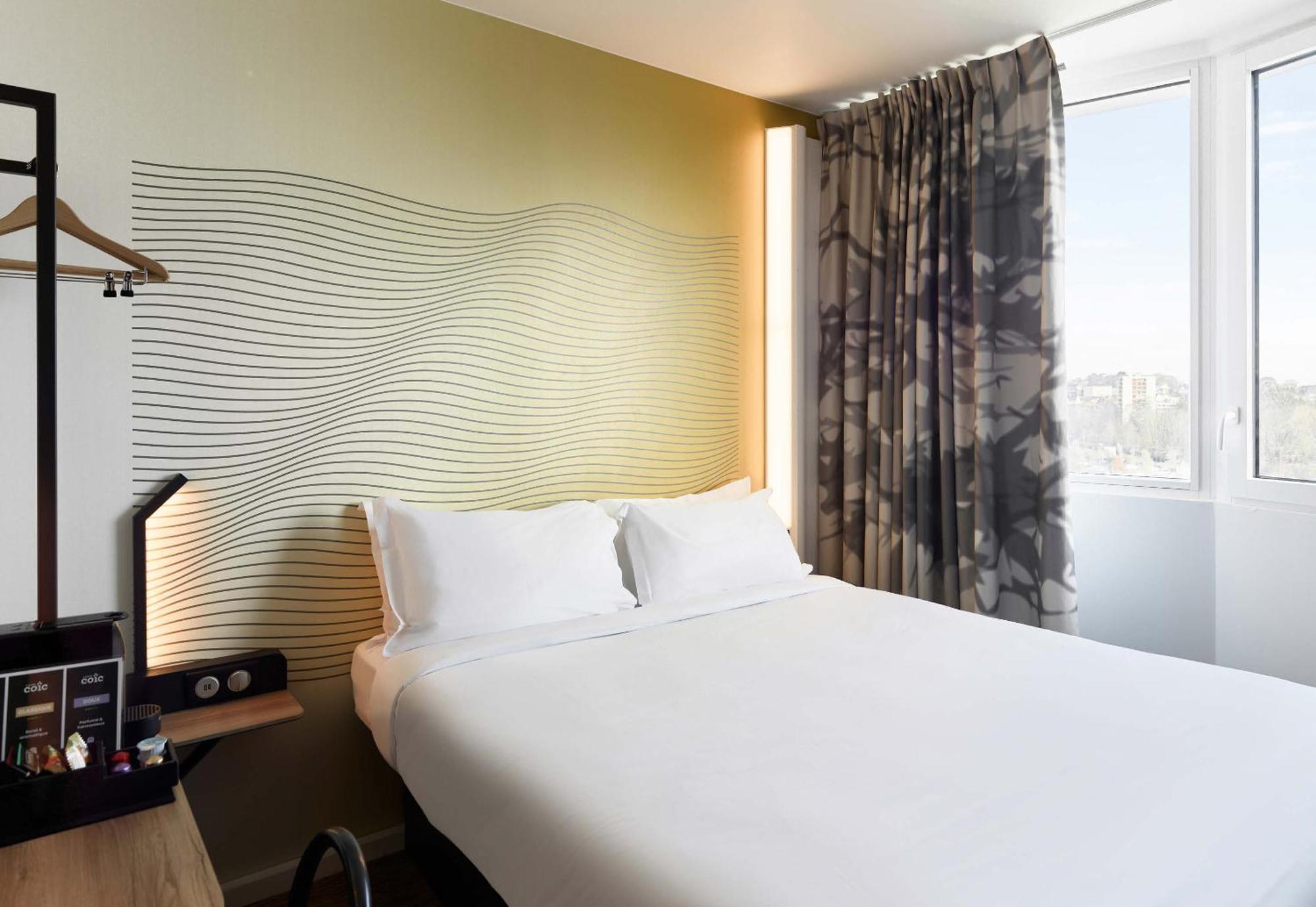B&B Hotel Massy Gare Tgv Zewnętrze zdjęcie