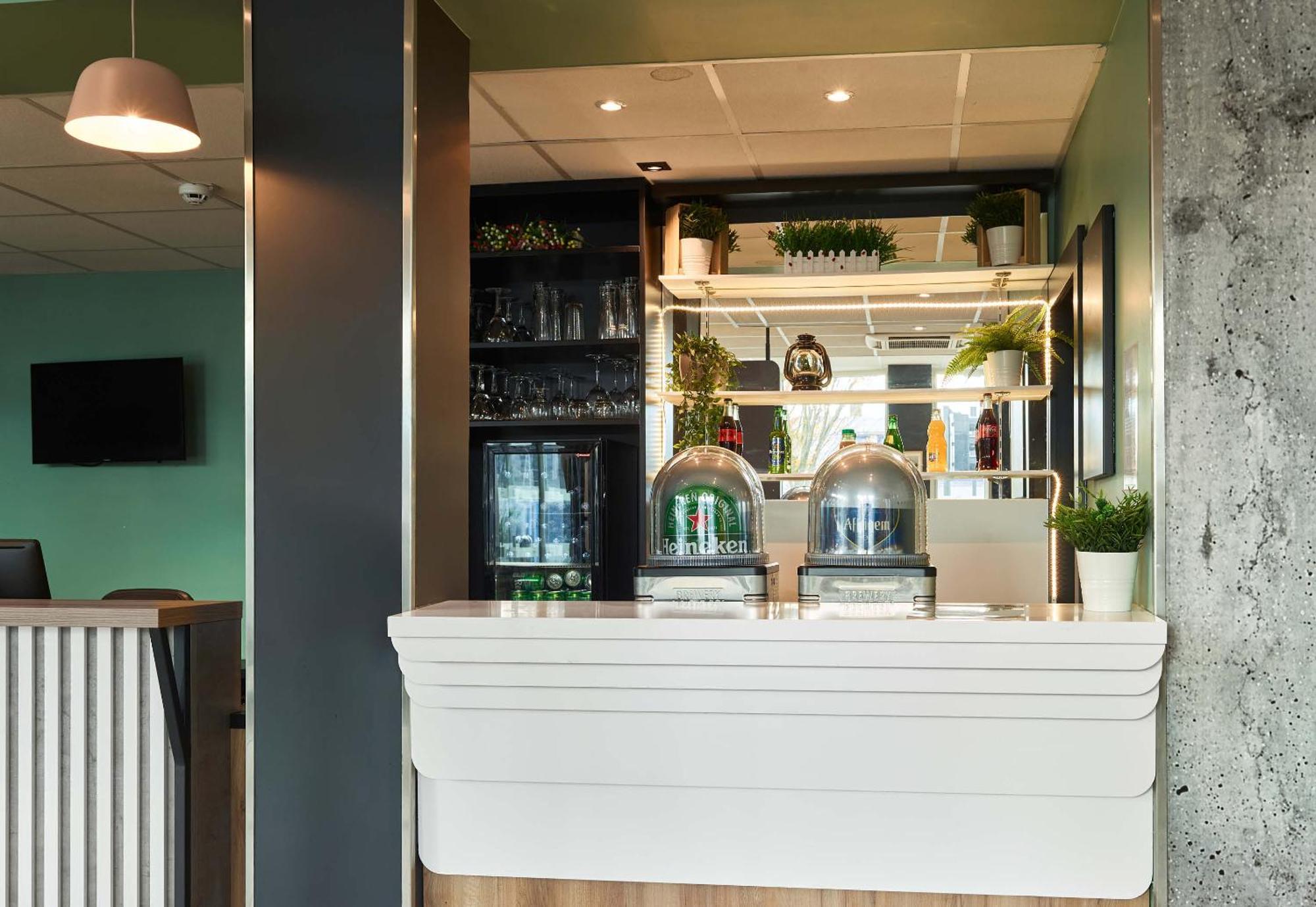 B&B Hotel Massy Gare Tgv Zewnętrze zdjęcie